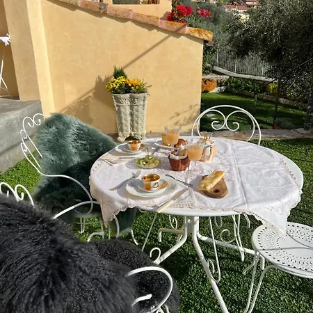 Le Merline Κατάλυμα σε φάρμα Arnasco